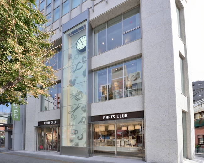 JR総武線 浅草橋駅 東口から徒歩30秒のパーツクラブ本店 JR総武線 浅草橋駅 東口から徒歩30秒のパーツクラブ本店