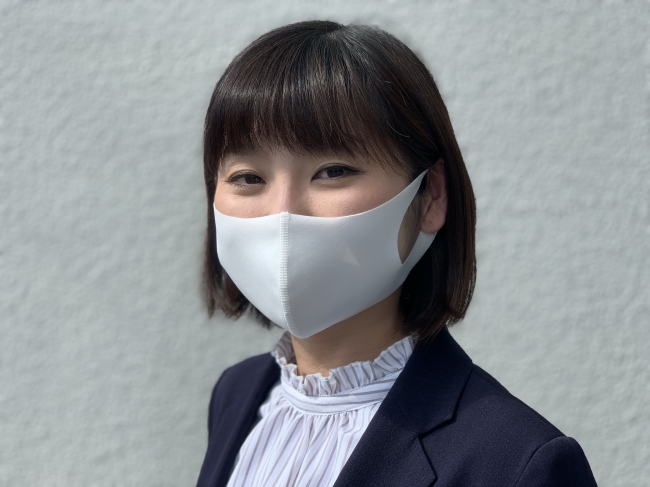 夏マスク（ひんやり、蒸れにくい、UVカット97%、何度も洗える）口元に空間が出来るので通気性が良い商品