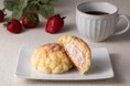 くりーむパンに次ぐ人気スイーツパン「くりーむメロンパン あまおう苺」5月15日(木)八天堂店舗で数量限定発売