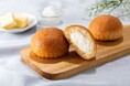 ファミリーマートで新発売「塩バター香る揚げ焼きくりーむパン ミルククリーム」噛むほどに味わい深い特製生地と塩バター香る“甘じょっぱい”味わい