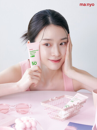 *モデルイメージはファンデフリーサンクリームモイスチャーのみ塗ったお肌です。 *モデルイメージはファンデフリーサンクリームモイスチャーのみ塗ったお肌です。