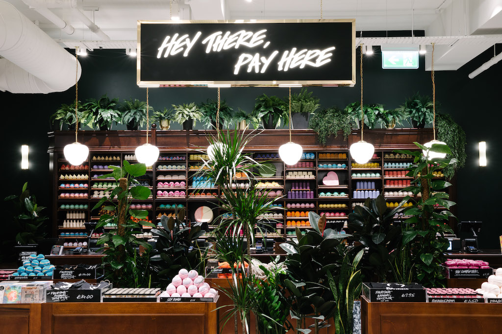 英国発化粧品ブランドlush ラッシュ 世界最大規模の店舗 Lush リバプール店 をイギリスでオープン 株式会社ラッシュジャパンのプレスリリース