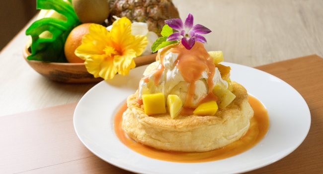 NEW☆トロピカルパンケーキ  Guava sauce pancake ￥1,780（税込）