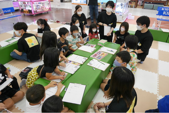 「ゲームセンターで夏休みの自由研究」の様子