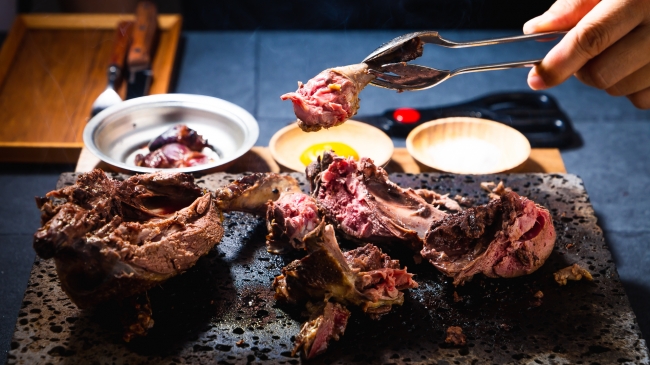 日本初 鳩肉専門店 鳩肉屋 が赤坂にグランドオープン スーパーフードとして注目の 鳩 肉 をオリエンタル料理と共に楽しむ隠れ家レストラン 株式会社太郎のプレスリリース