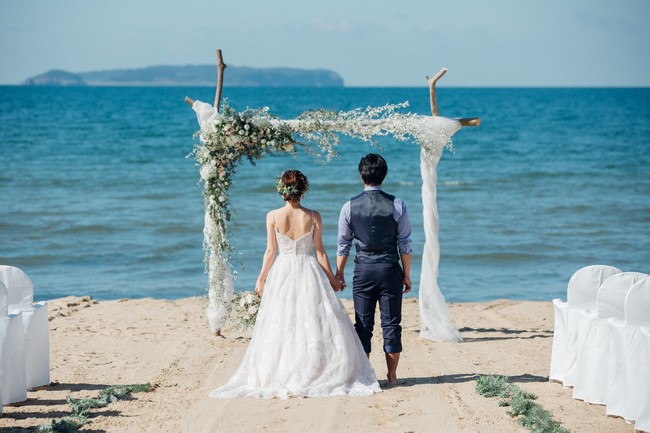 【福津店】「ビーチウェディング」波打ち際ギリギリの砂浜で叶える海に一番近い結婚式