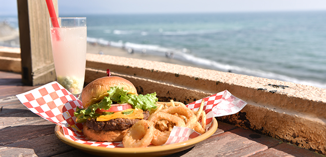 ハワイno 1バーガー Teddy S Bigger Burgers テディーズビガーバーガー が3月30日 鎌倉七里ガ浜に新店舗 をオープンします H1global株式会社のプレスリリース