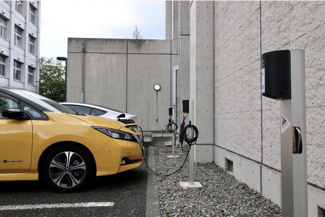 ユビ電 多摩美術大学八王子キャンパスにwecharge充電設備を設置 ワークプレイスチャージング おしごと充電 を開始 ユビ電株式会社のプレスリリース