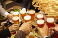 社員交流のために「忘年会は必要」40代より20代に多く