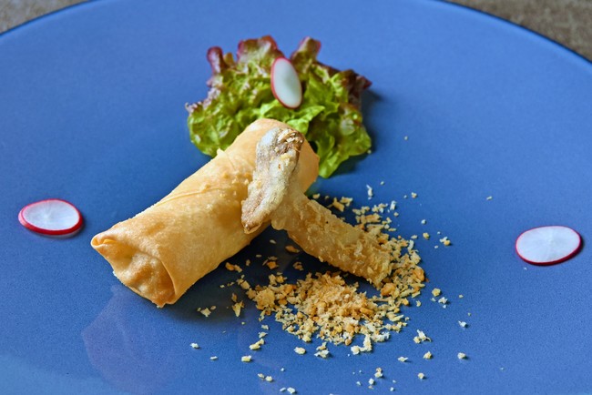 濃厚蟹味噌入り春巻とマコモ茸の天麩羅 濃厚蟹味噌入り春巻とマコモ茸の天麩羅