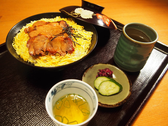 ランチ【きんし丼】650円（税込）