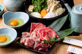 【水たき料亭 博多華味鳥】銀座二丁目店限定　A５ランク国産黒毛和牛ロースと九州産「華味鳥」を堪能できる「華味鳥すき焼き」が新登場！銀座で生ビールが1杯 100円で楽しめる「生ビール祭り」も開催中！