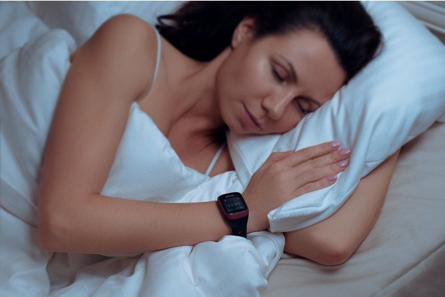 睡眠の質」向上を応援。スマートバンドGoBe3が昼間の睡眠も追跡・計測