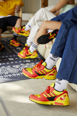 atmos別注を代表するadidas G-SNKシリーズからadidas ZX 8000の