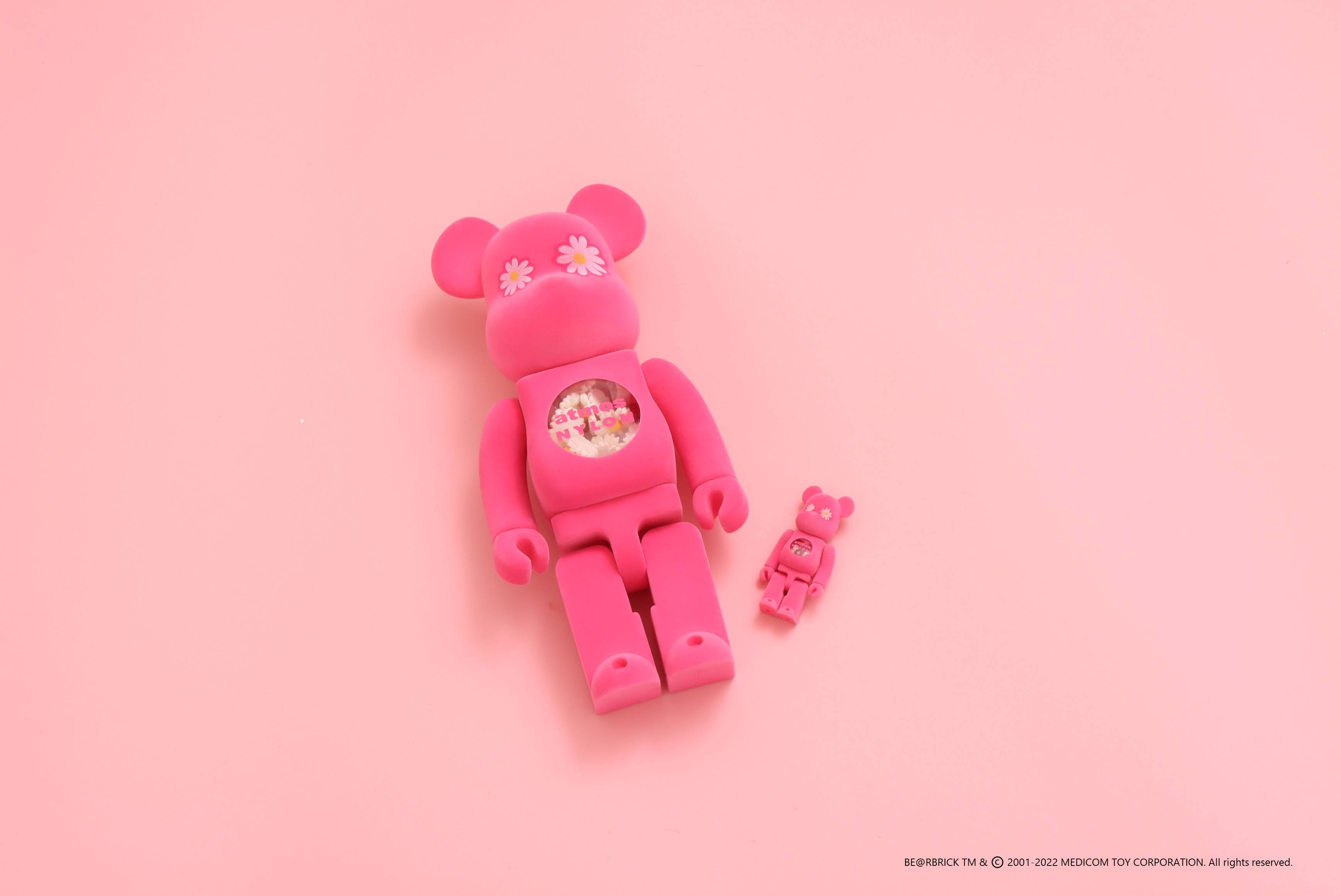 atmos pinkより雑誌NYLONとコラボレーションしたピンクのBE@RBRICK が1