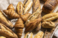 小麦のうまみを楽しむパン「D.baguette by parigot & DIA」　　オープンから約2ヶ月、売切続出で販売個数制限を変更