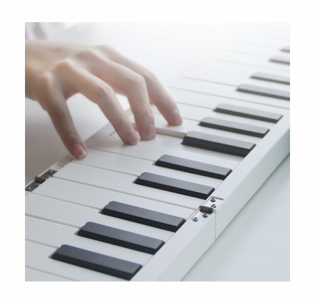 折りたたみ式電子ピアノ/MIDIキーボードORIPIA88 新発売｜株式会社 