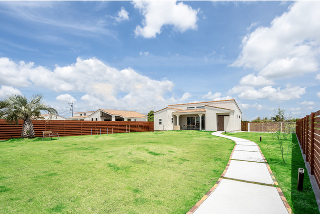 GO 施設最大級のドッグラン(約230坪) GO 施設最大級のドッグラン(約230坪)