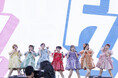 『LuckyFes'26』FRUITS ZIPPER、新曲「1,2,3,FOOOOUR」をライブ初披露　ILLIT、宝鐘マリン＆ハコス・ベールズ、キュウソネコカミら豪華アーティストも熱演