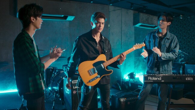 (C)Based on the comic “LOVE STAGE!!” by Eiki Eiki and Taishi Zaou Hollywood Thailand, KADOKAWA AMARIN, KADOKAWA CORPORATION (C)Based on the comic “LOVE STAGE!!” by Eiki Eiki and Taishi Zaou Hollywood Thailand, KADOKAWA AMARIN, KADOKAWA CORPORATION