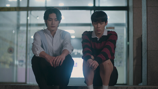 「君の唇を噛みたい」(C) 2021 Moving Pictures Company Co., Ltd. & KUMA All rights reserved. 「君の唇を噛みたい」(C) 2021 Moving Pictures Company Co., Ltd. & KUMA All rights reserved.