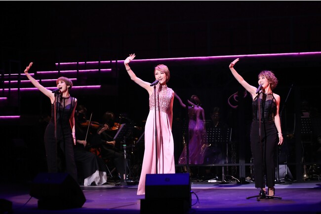 (C)梅田芸術劇場 (C)梅田芸術劇場