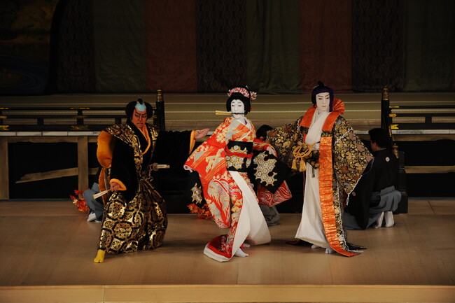 <シネマ歌舞伎>『蜘蛛の拍子舞』(C)松竹株式会社 <シネマ歌舞伎>『蜘蛛の拍子舞』(C)松竹株式会社