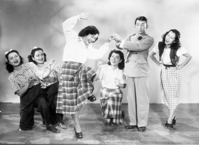 「脱線情熱娘」(C)1949松竹株式会社 「脱線情熱娘」(C)1949松竹株式会社