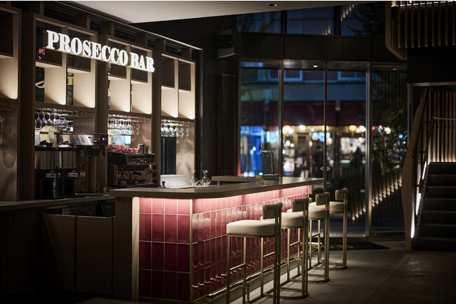 ▲コリドー街の新たな待ち合わせスポットが登場 ▲コリドー街の新たな待ち合わせスポットが登場