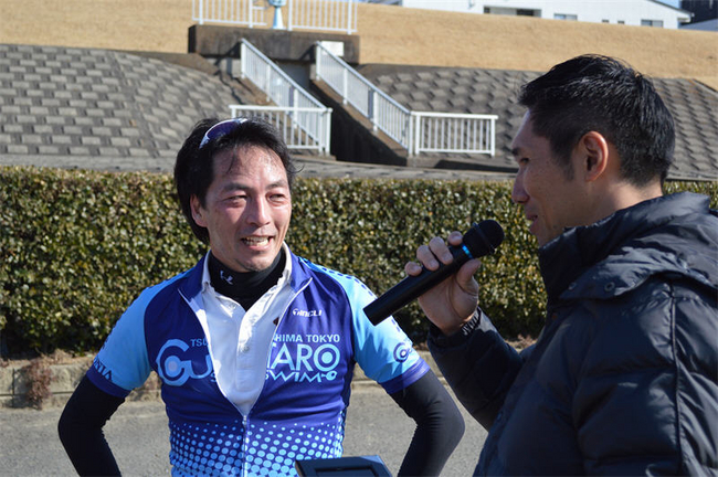 栄えある第一回日本スピードゴルフ選手権の18H部門優勝者、松井丈氏。