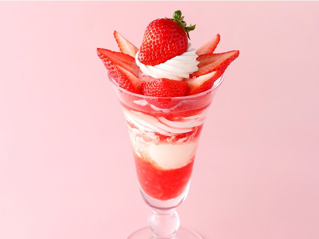 宮崎県産ひなたいちご園苺 “夢ノ叶”のパフェ 宮崎県産ひなたいちご園苺 “夢ノ叶”のパフェ