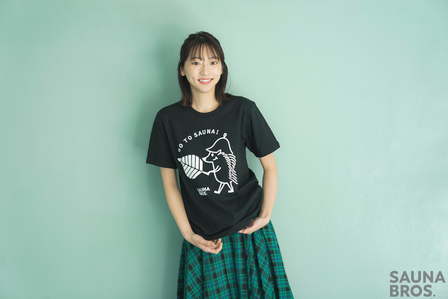 でかでかピースくんTシャツ（黒）