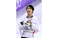 羽生結弦選手のシニアデビューから現在までを写真で振り返る「羽生結弦 POSTCARD BOOK”Hearts”」(仮)が発売決定！ 超美麗ポストカード60枚を1冊に