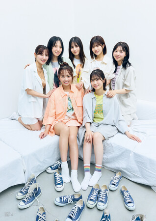 「B.L.T.2024年11月号」ローソンエンタテインメント購入特典　日向坂46　二期生　両面ポスター（表）