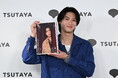 ミュージカル『テニスの王子様』出演・石川志泉、1st写真集は「自身を描く映画」をテーマに撮影！「自己紹介」のような一冊が完成!!