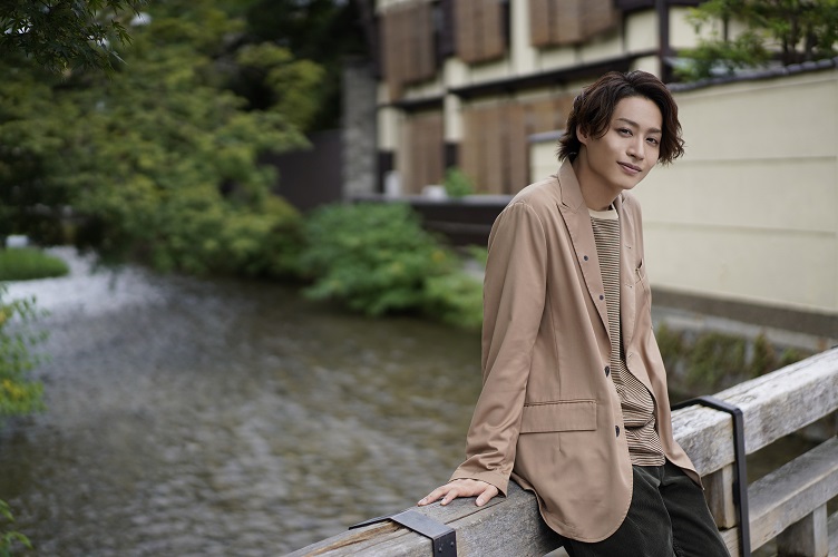 俳優・前山剛久、2020年カレンダー発売決定！ “大切な人と巡る関西旅行”をコンセプトにセルフプロデュース「地元で撮影をしたことがなかったのですごく楽しかった」