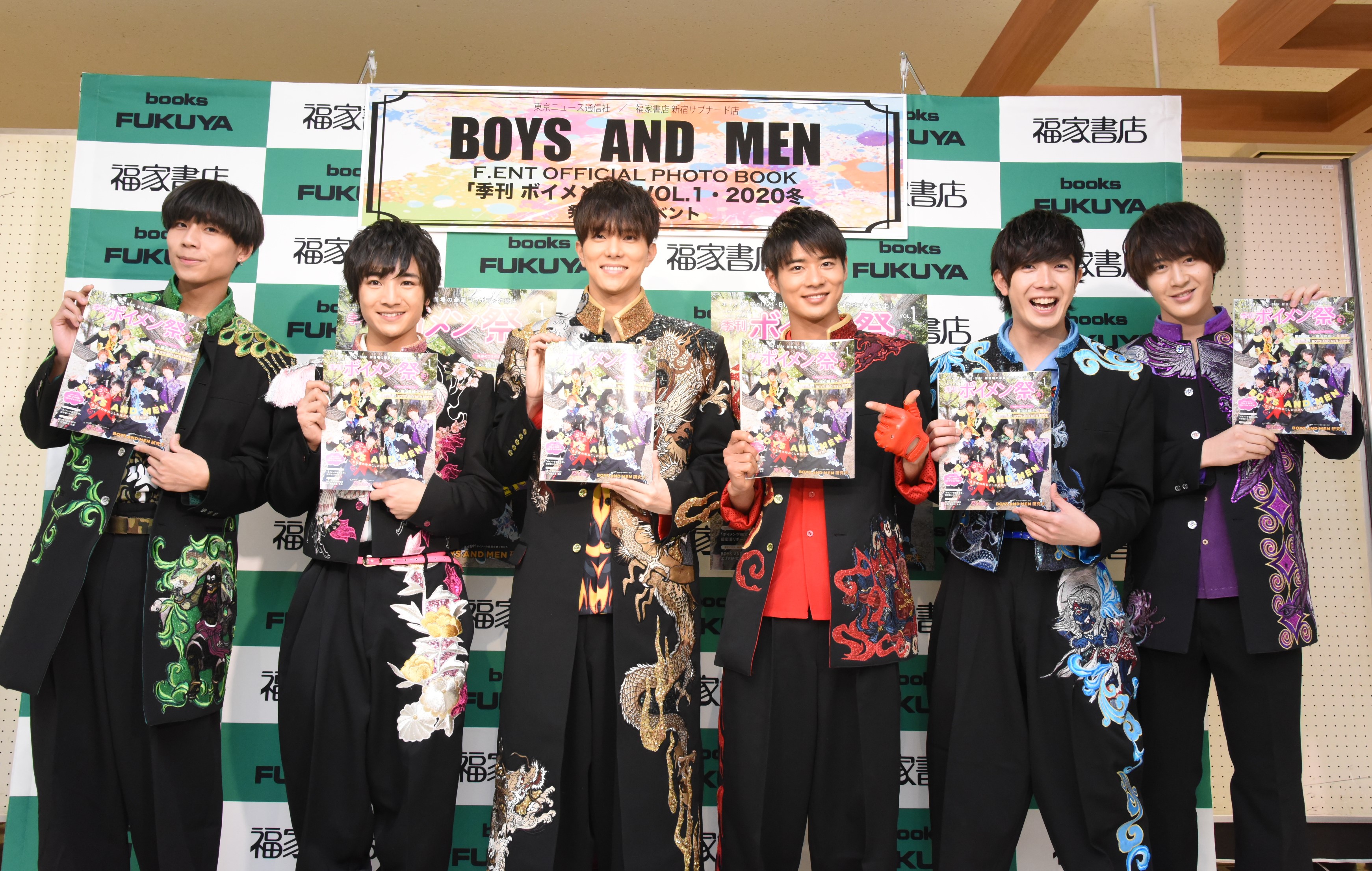 デビュー10周年のboys And Menが季刊フォトブックで後輩とコラボ 新たな一面が見られる一冊 これからも良い先輩で居続けます 株式会社東京ニュース通信社のプレスリリース