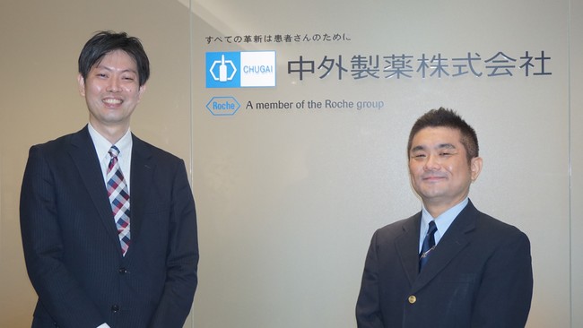 写真右から、中外製薬株式会社 藤林様 北川様 写真右から、中外製薬株式会社 藤林様 北川様