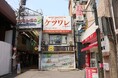 日本代表選手21名の母校・ゆかりの地で全国各地の在校生に応援を呼びかける“名指し広告”が出現