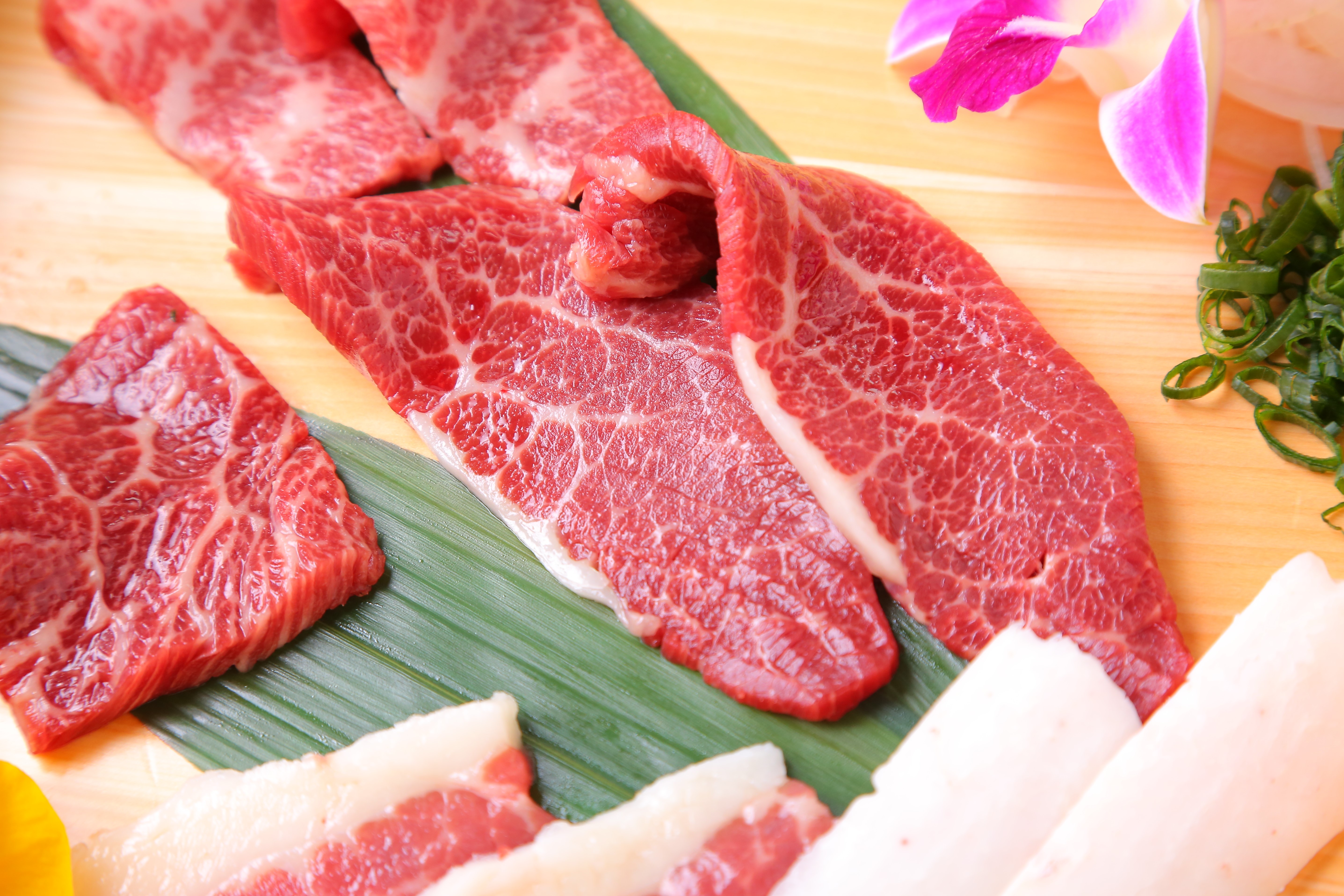 北新地で食べる本物の桜肉 馬肉専門店 馬光 株式会社 08groupのプレスリリース