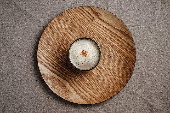 マッシュルームポタージュと出汁のカプチーノ