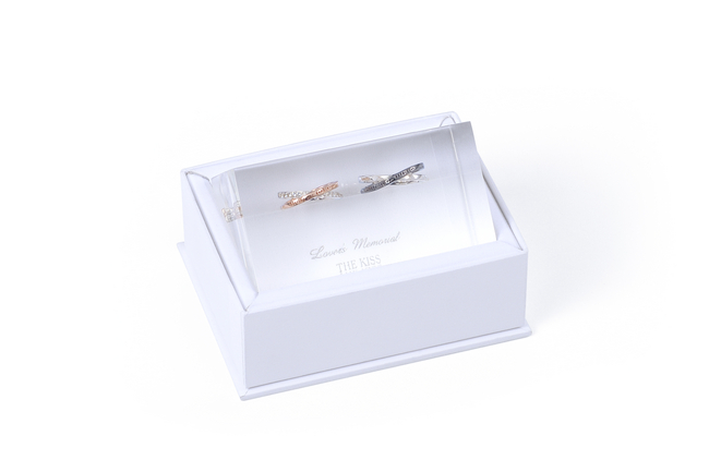 恋人時代の思い出のペアリングを閉じ込めて