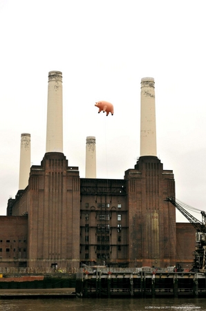 ピンク・フロイド『狂気』デイリーランキングでトップ10入り～ロンドン上空に豚のバルーン登場 | ユニバーサル ミュージック合同会社のプレスリリース