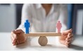 「恋愛観」の男女差調査:一目惚れから同棲観まで、恋愛2択アンケートで見えた“意外なギャップ”!