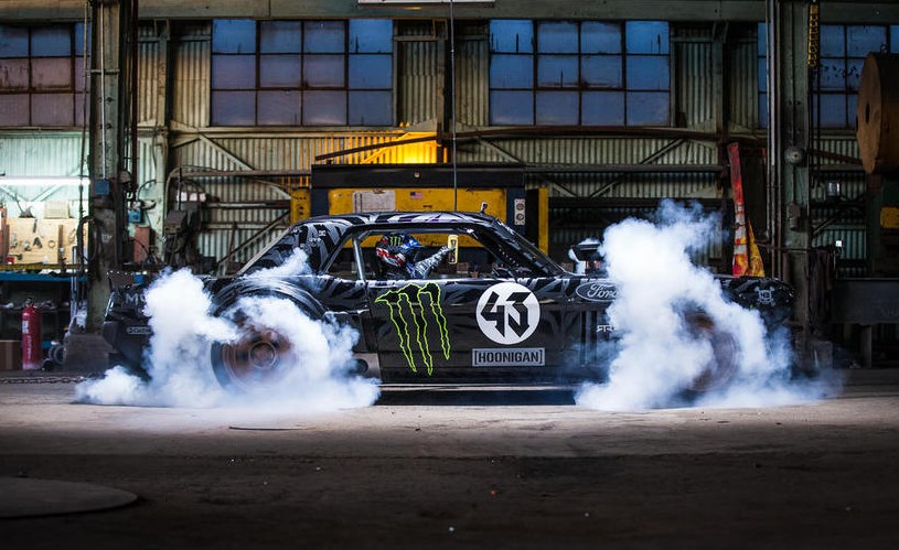 世界屈指のラリードライバー ケン ブロックの最新作 Gymkhana Seven ジムカーナ セブン Wild In The Streets Los Angeles 公開 モンスターエナジージャパン合同会社のプレスリリース