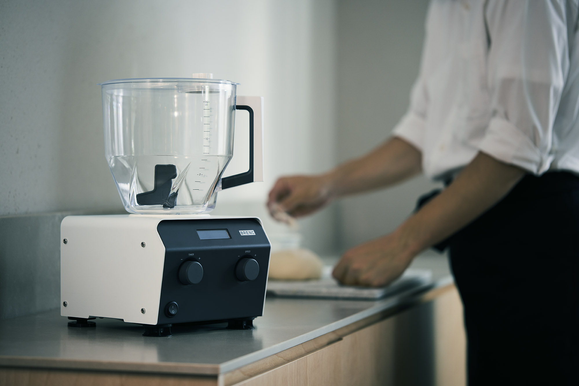 パンづくりの冒険を一緒に楽しむ新ブランド『BRENC』からニーダー