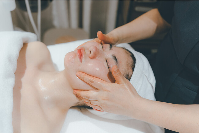  https:// www. nestbodytreat. com/「筋膜リリース上半身