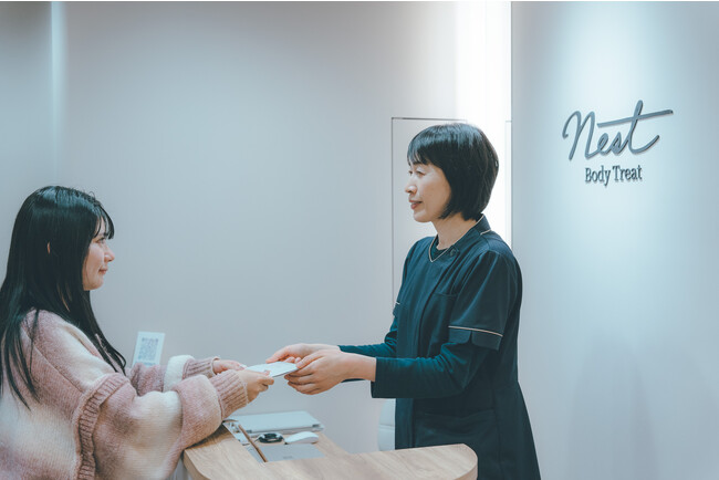  https:// www. nestbodytreat. com/「筋膜リリース上半身
