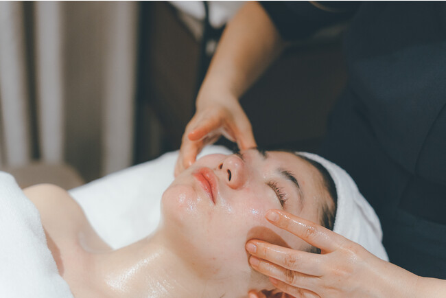  https:// www. nestbodytreat. com/「筋膜リリース上半身