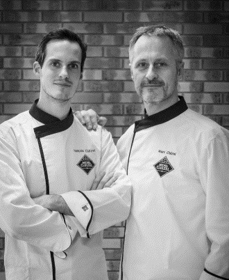 4代目フランソワ・クルイゼル(左) 3代目マルク・クルイゼル(右) 4代目フランソワ・クルイゼル(左) 3代目マルク・クルイゼル(右)